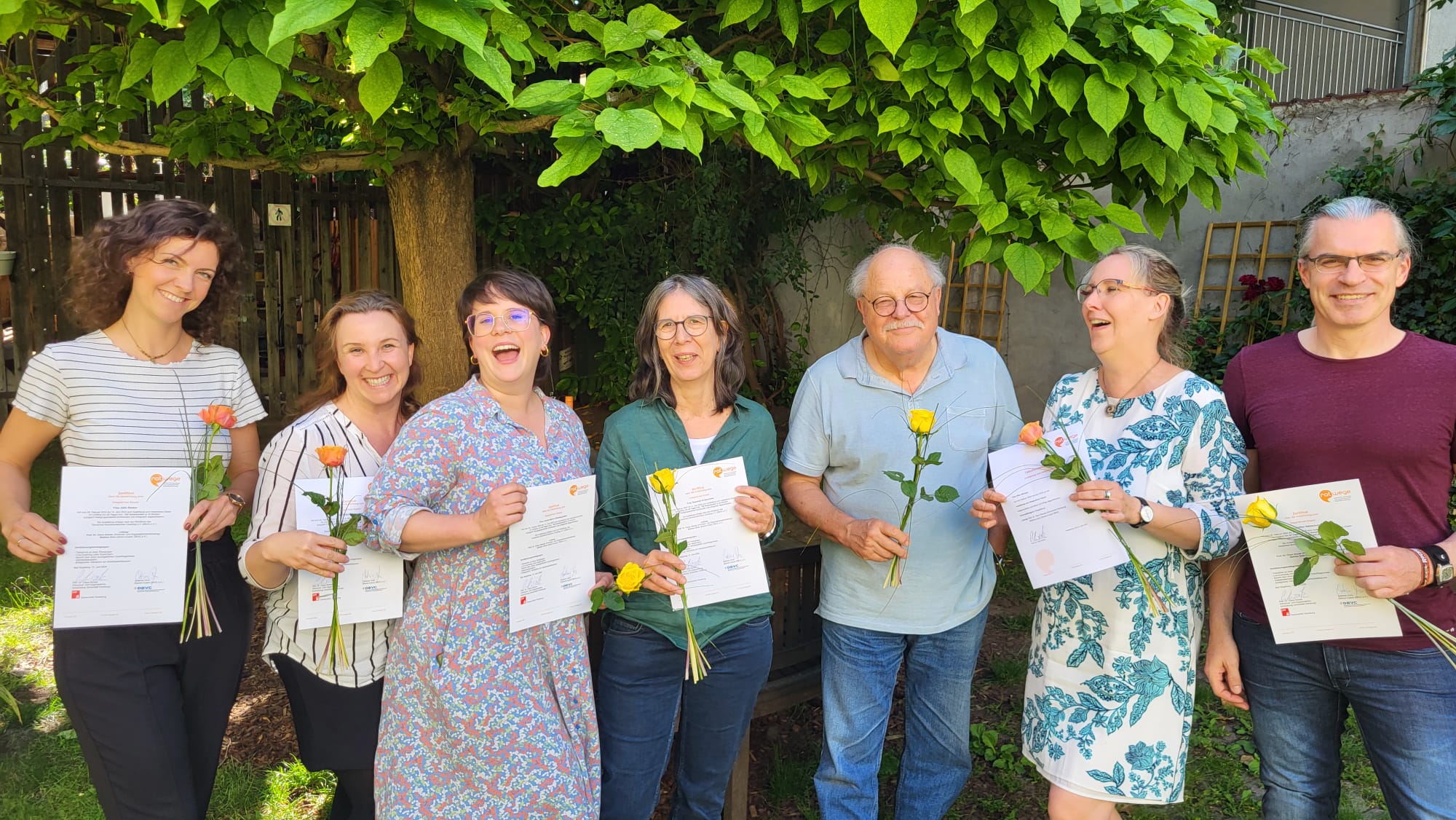     Abschluss der Coachingweiterbildung mit Claus Nowak in SOFI-P im Juni 2025

8 neue Coaches sind in SOFI-P von Prof.  Claus Nowak vom Ratwege-Institut in Magdeburg ausgebildet wurden und bereichern nun die Beratungslandschaft in Sachsen-Anhalt.